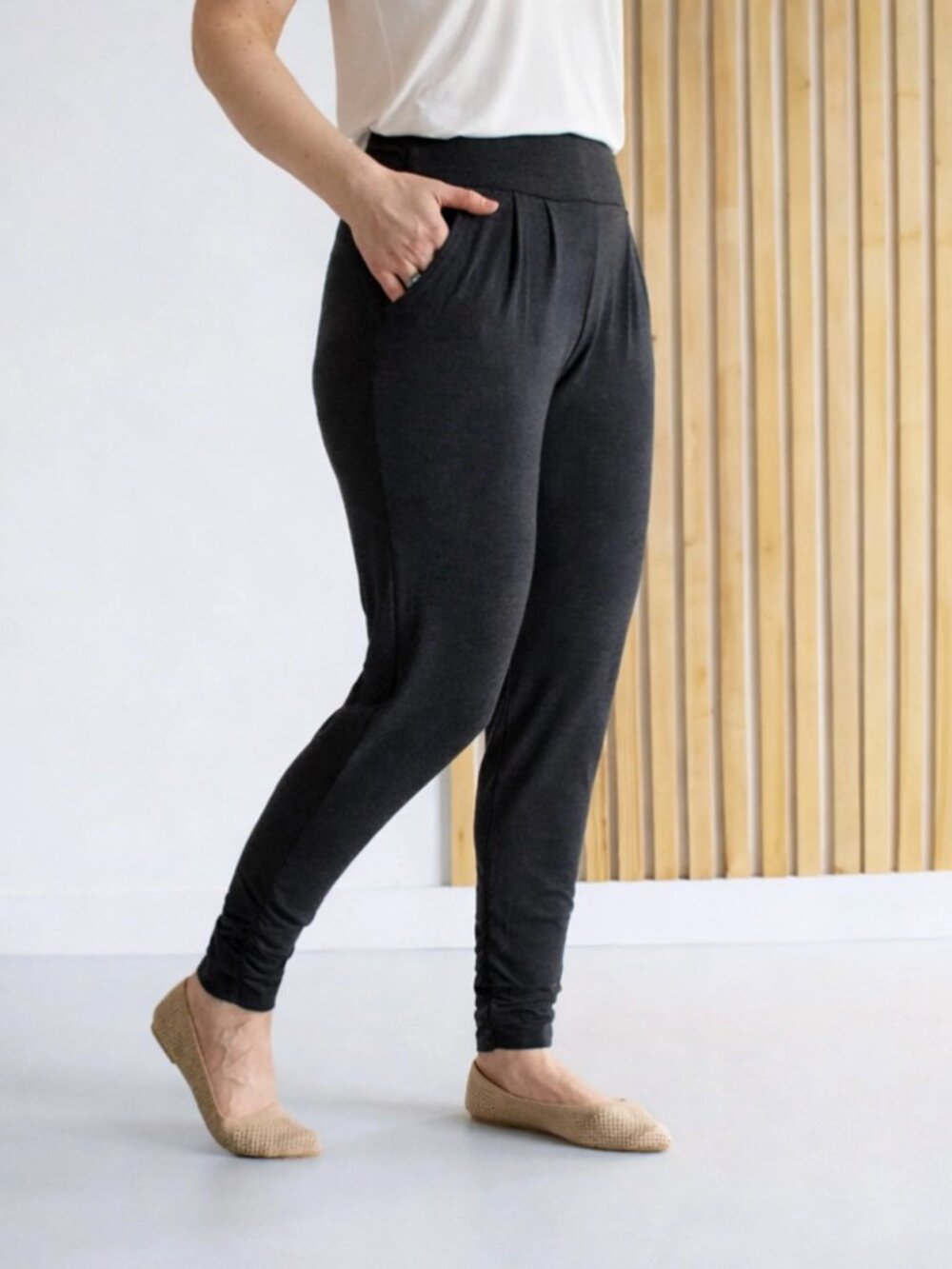 NIB NWT Encircled The Dressy Sweatpant, Women's Medium